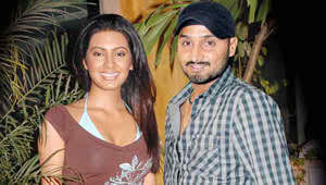 98791_Geeta-Basra-with-Harbhajan-Singh